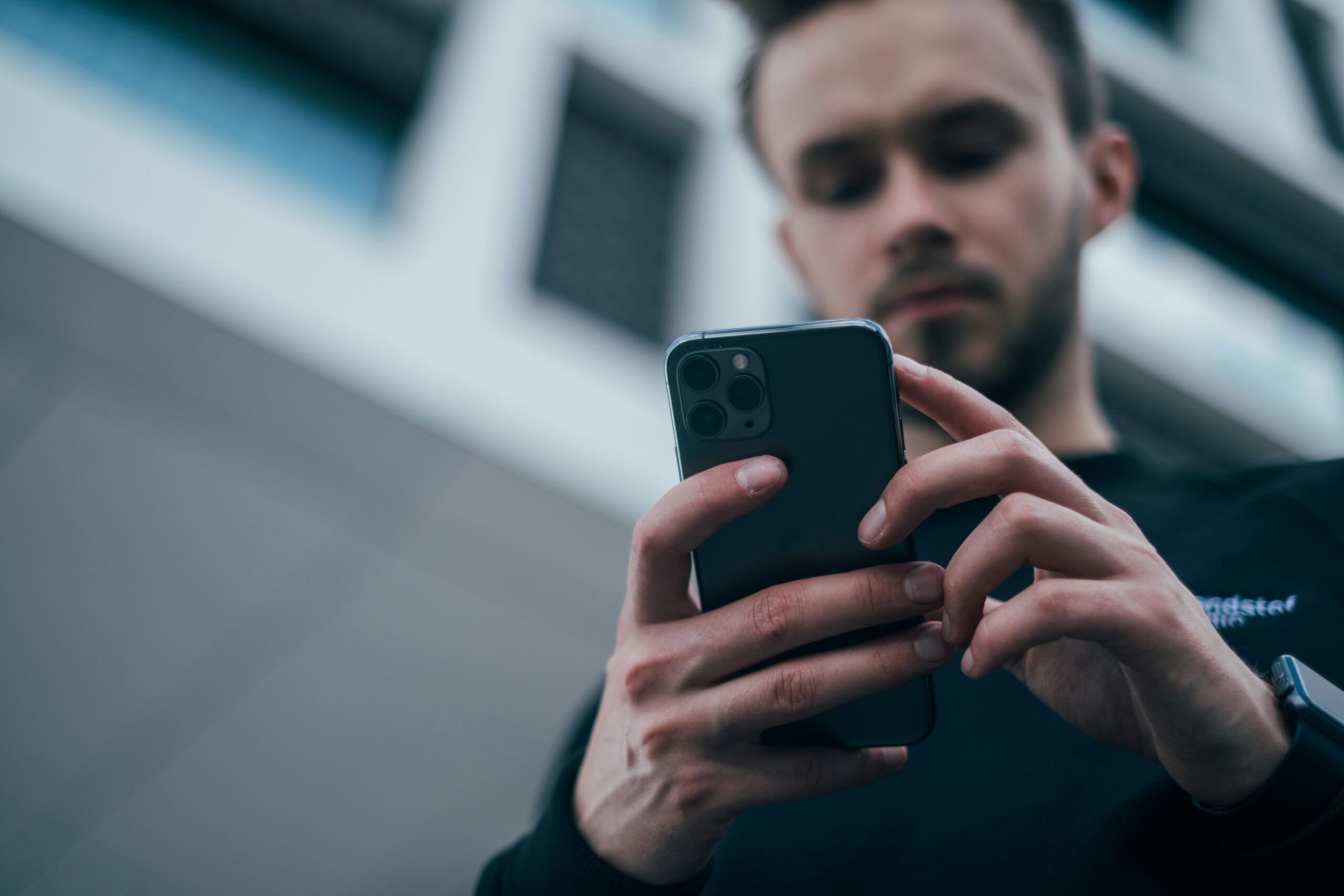 make money with smartphone 2025